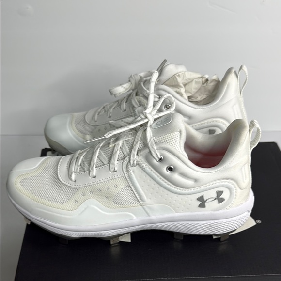 Under Armour White Athletic Softball Cleats - Picture 3 of 7